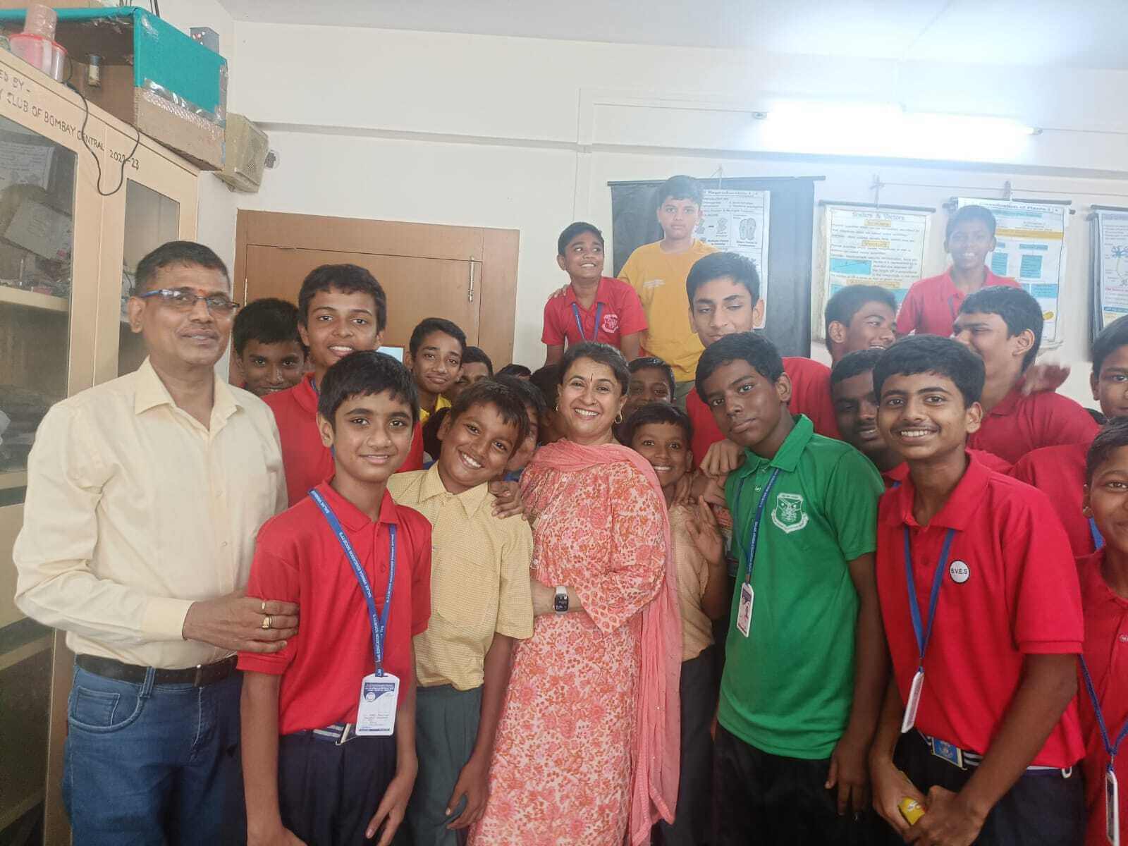 team-image